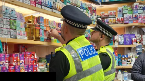 Londra’da sahte ürün operasyonu